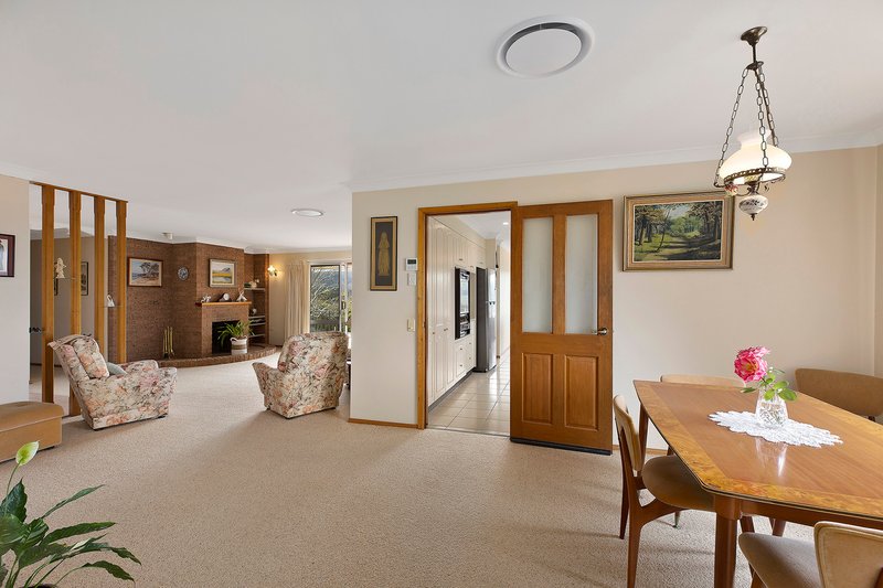 Photo - 98 Hillside Road, Avoca Beach NSW 2251 - Image 8