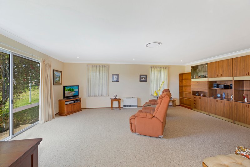 Photo - 98 Hillside Road, Avoca Beach NSW 2251 - Image 10