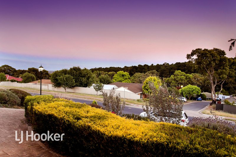 Photo - 98 Homestead Drive, Aberfoyle Park SA 5159 - Image 2