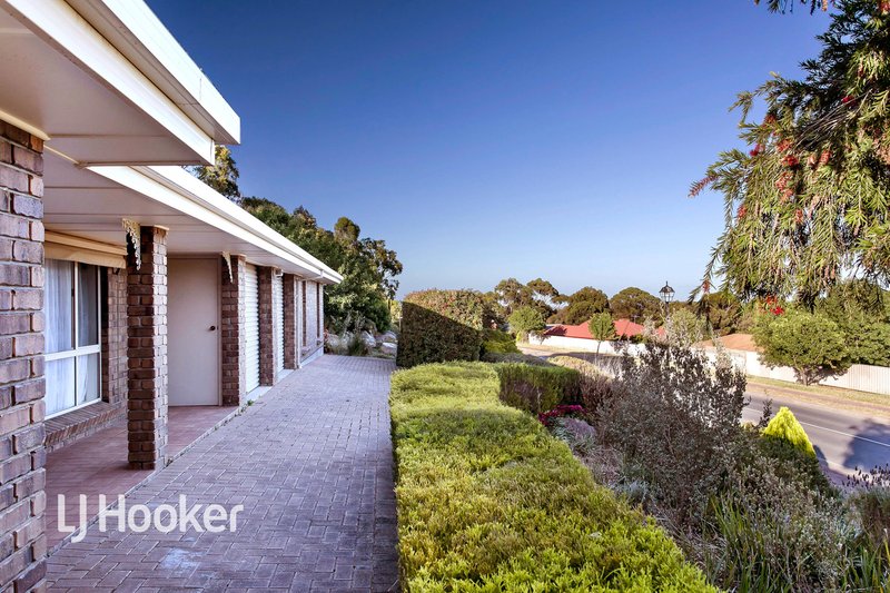 Photo - 98 Homestead Drive, Aberfoyle Park SA 5159 - Image 3