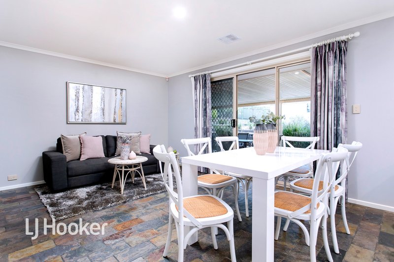 Photo - 98 Homestead Drive, Aberfoyle Park SA 5159 - Image 11