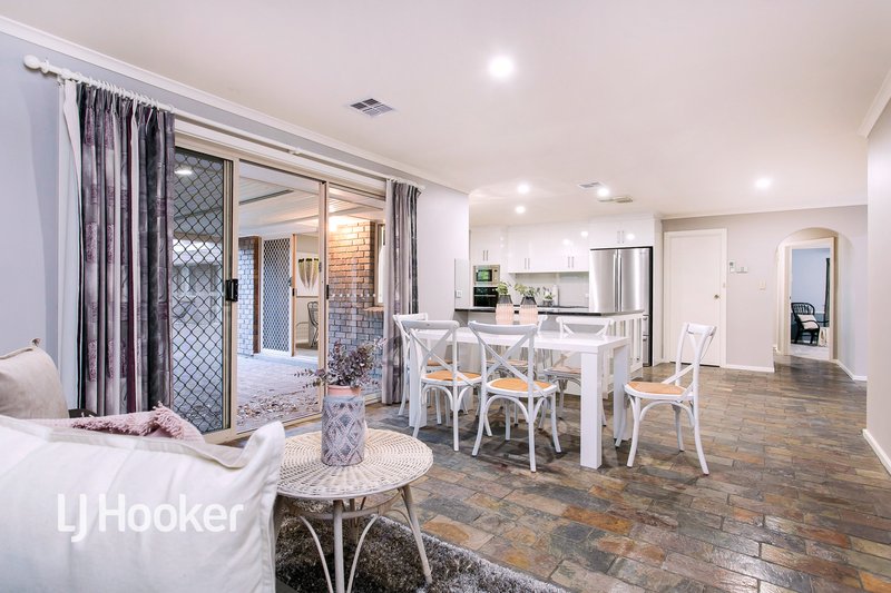 Photo - 98 Homestead Drive, Aberfoyle Park SA 5159 - Image 12