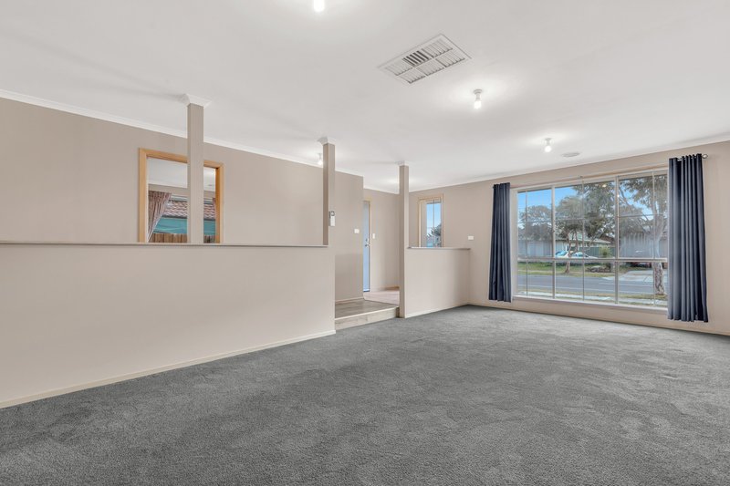 Photo - 98 Honour Avenue, Wyndham Vale VIC 3024 - Image 4