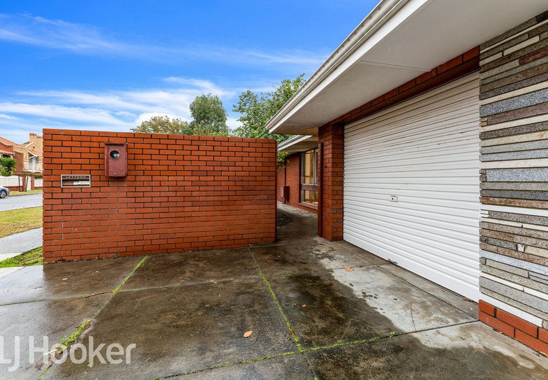 Photo - 98 Hordern Street, Victoria Park WA 6100 - Image 4