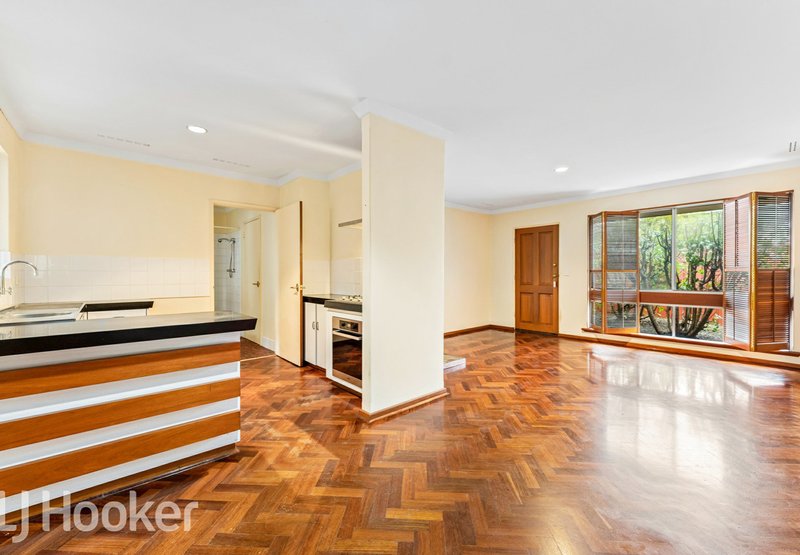 Photo - 98 Hordern Street, Victoria Park WA 6100 - Image 8