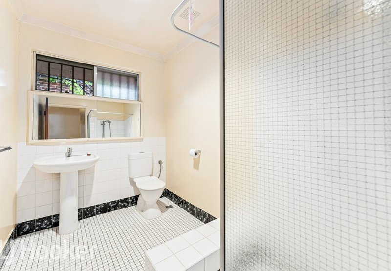 Photo - 98 Hordern Street, Victoria Park WA 6100 - Image 19