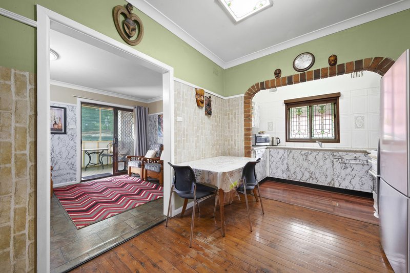 Photo - 98 Jersey Road, South Wentworthville NSW 2145 - Image 4