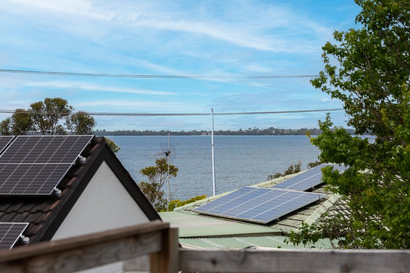 Photo - 98 Lakeside Drive, Koonawarra NSW 2530 - Image 9