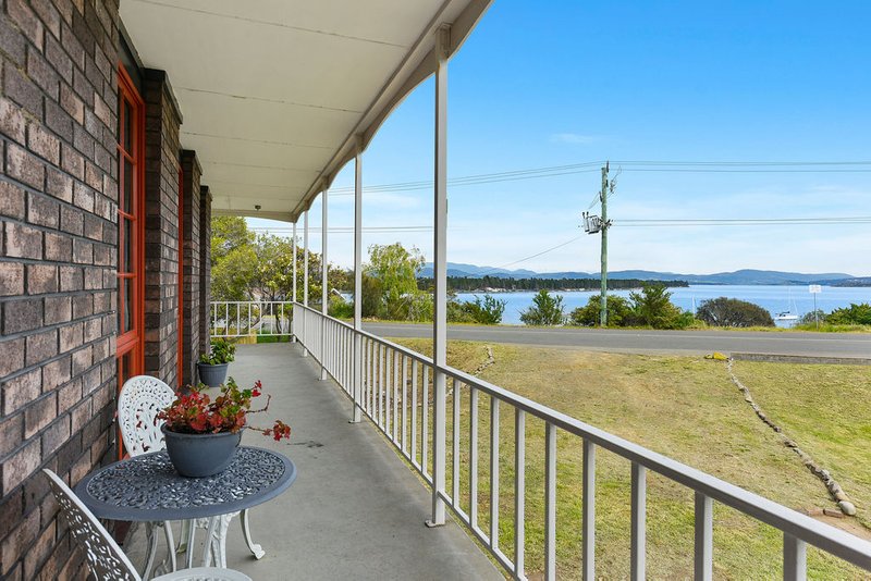 Photo - 98 Lewisham Scenic Drive, Lewisham TAS 7173 - Image 2