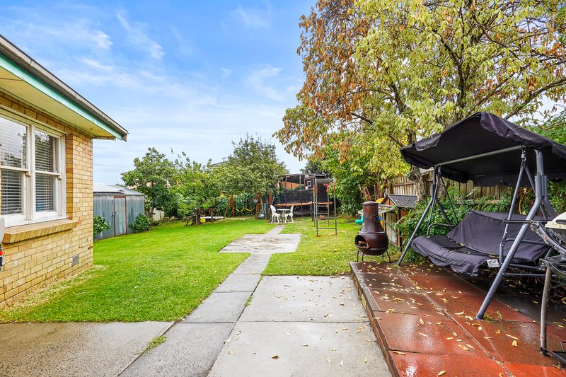 Photo - 98 Liege Avenue, Noble Park VIC 3174 - Image 9