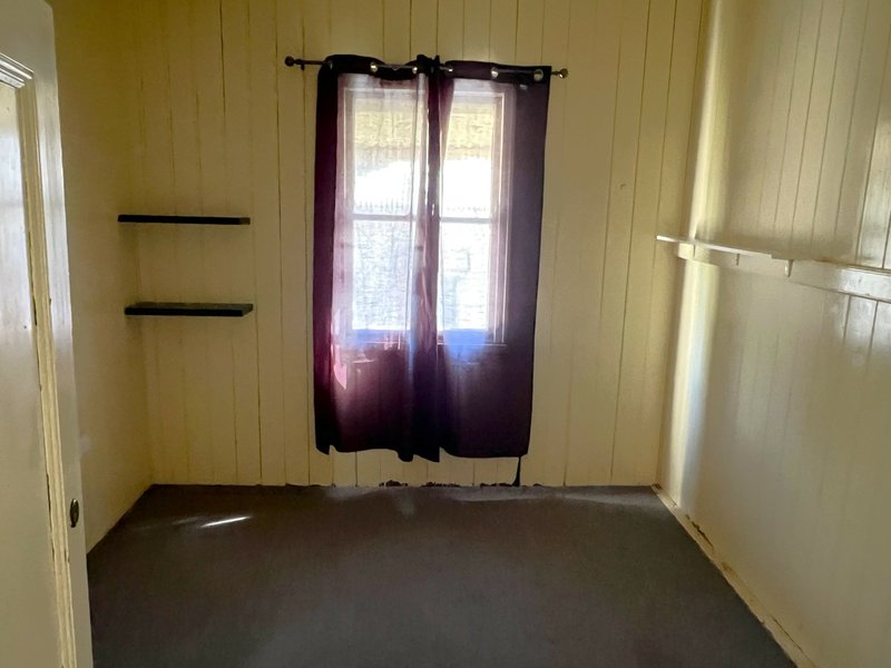 Photo - 98 Mackenzie Street, Wondai QLD 4606 - Image 6
