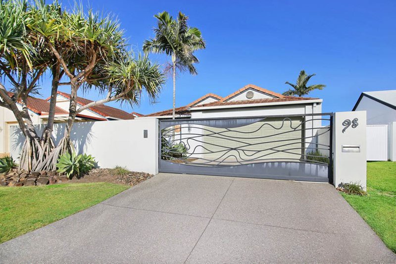 Photo - 98 Maroochy Waters Drive, Maroochydore QLD 4558 - Image 9