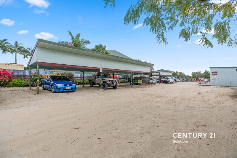 Photo - 98 Middle Road, Gracemere QLD 4702 - Image 20