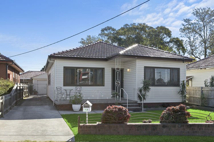 98 Military Road, Guildford NSW 2161