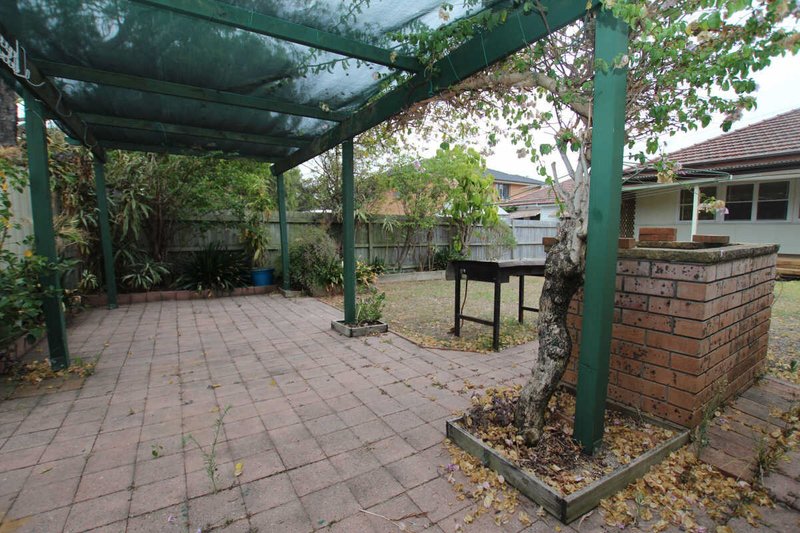 Photo - 98 Military Road, Guildford NSW 2161 - Image 11