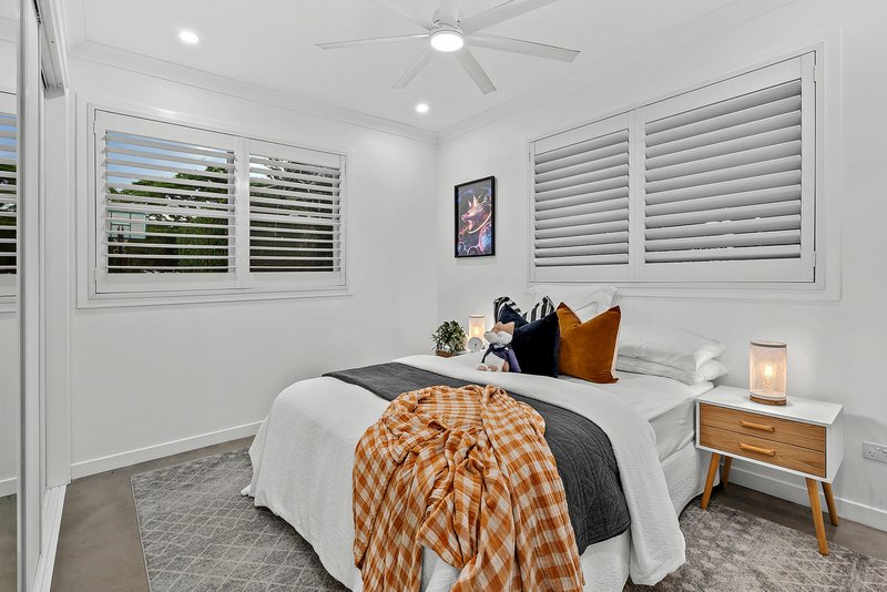 Photo - 98 Morehead Avenue, Norman Park QLD 4170 - Image 25