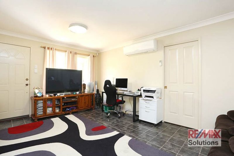 Photo - 98 Moreton Downs Drive, Deception Bay QLD 4508 - Image 2