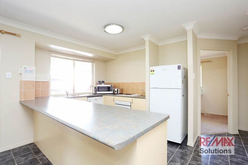 Photo - 98 Moreton Downs Drive, Deception Bay QLD 4508 - Image 3