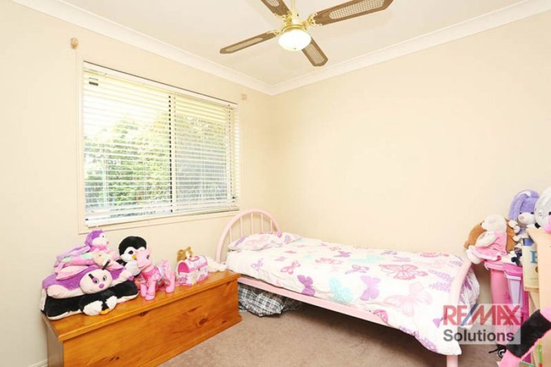 Photo - 98 Moreton Downs Drive, Deception Bay QLD 4508 - Image 11