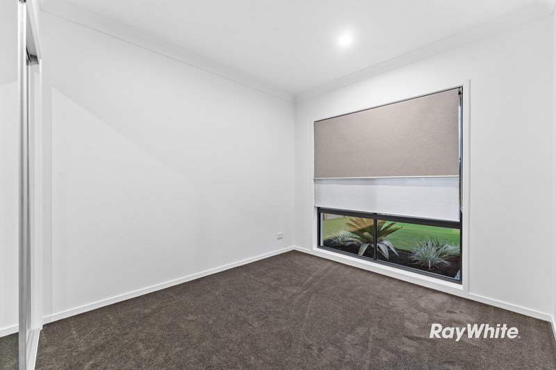 Photo - 98 Mount Huntley Street, Park Ridge QLD 4125 - Image 14