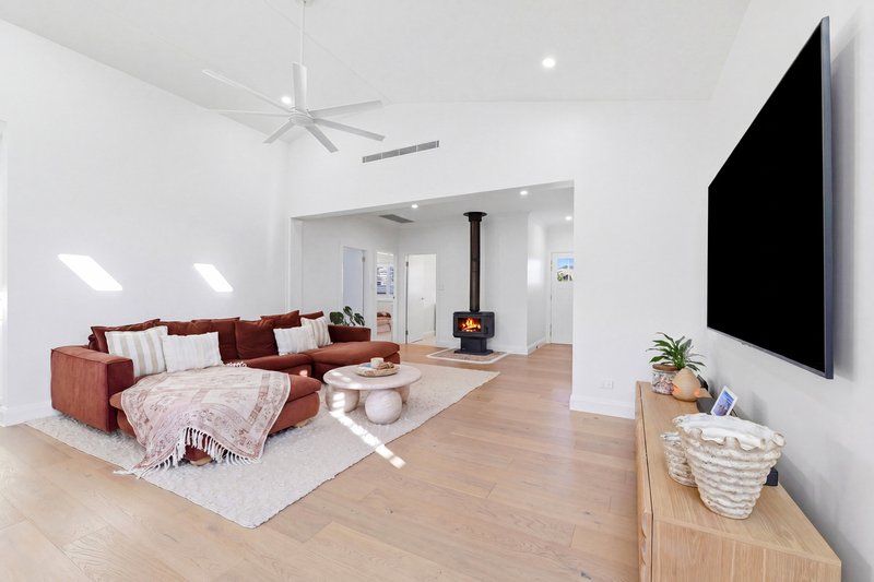 Photo - 98 Oaks Avenue, Shelly Beach NSW 2261 - Image 7