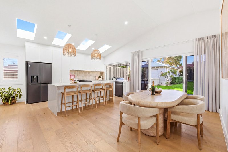 Photo - 98 Oaks Avenue, Shelly Beach NSW 2261 - Image 8