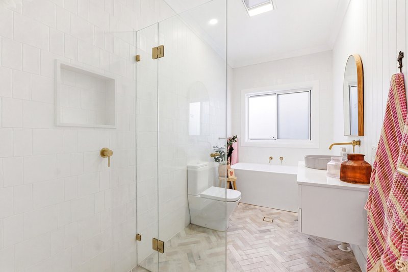 Photo - 98 Oaks Avenue, Shelly Beach NSW 2261 - Image 22