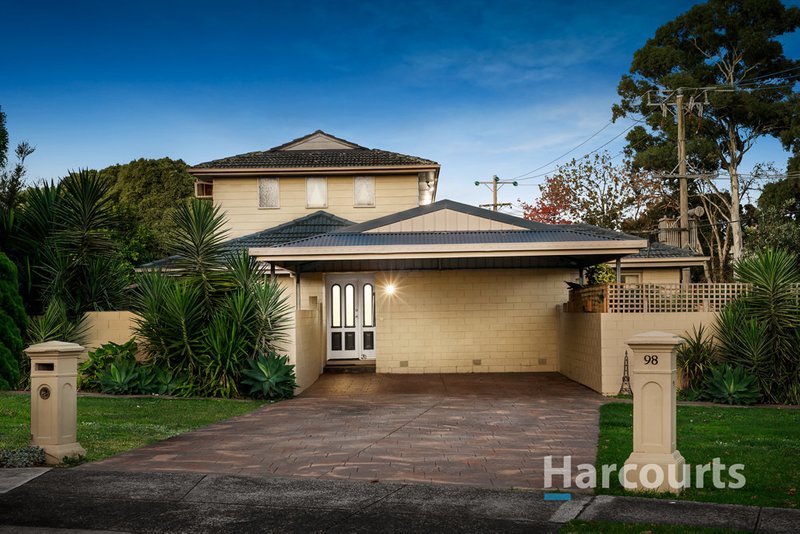 98 O'Connor Road, Knoxfield VIC 3180