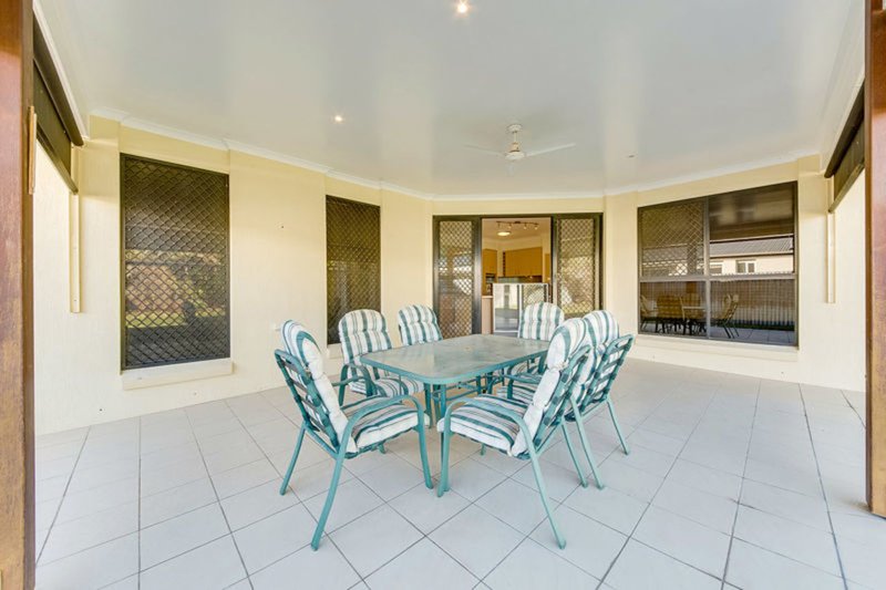 Photo - 98 Penda Ave , New Auckland QLD 4680 - Image 14