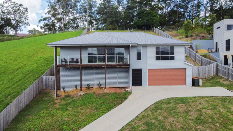 Photo - 98 Plantation Rise Drive, Woombye QLD 4559 - Image 3