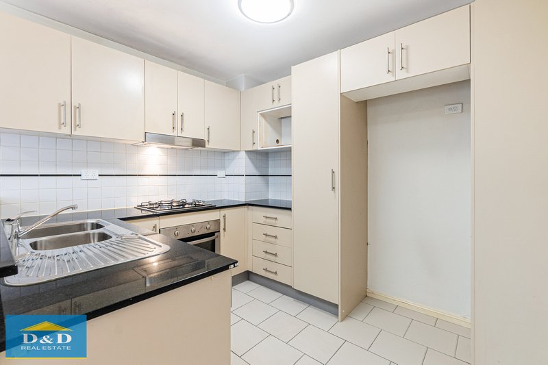 Photo - 9/8 Refractory Court, Holroyd NSW 2142 - Image 5