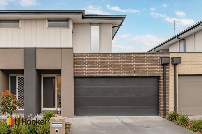 98 Regatta Drive, Craigieburn VIC 3064