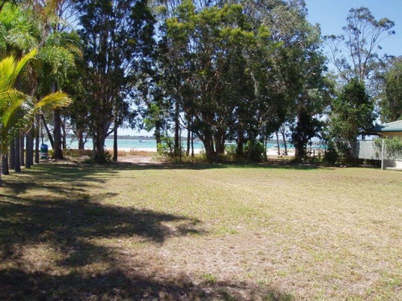 98 Riverview Drive, Burrum Heads QLD 4659