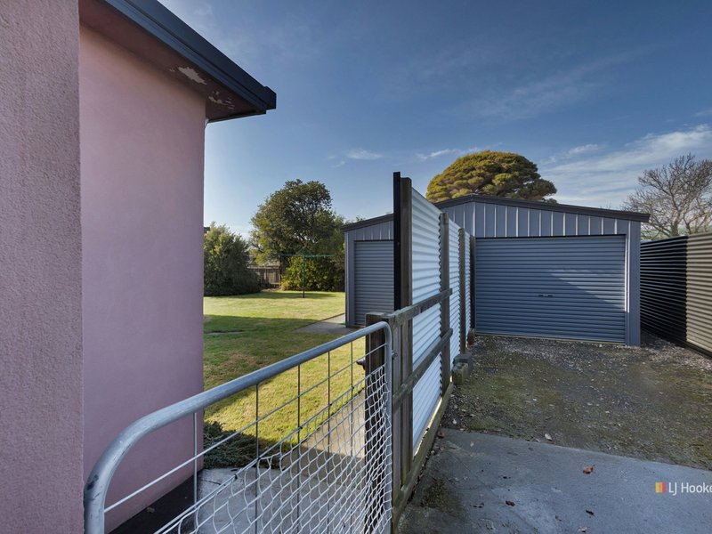 Photo - 98 Ronald Street, Devonport TAS 7310 - Image 14