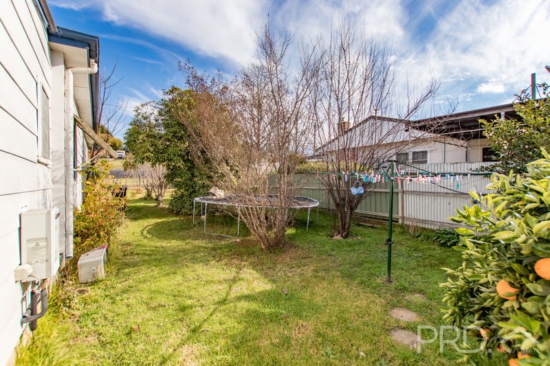 Photo - 98 Russell Street, Tumut NSW 2720 - Image 14