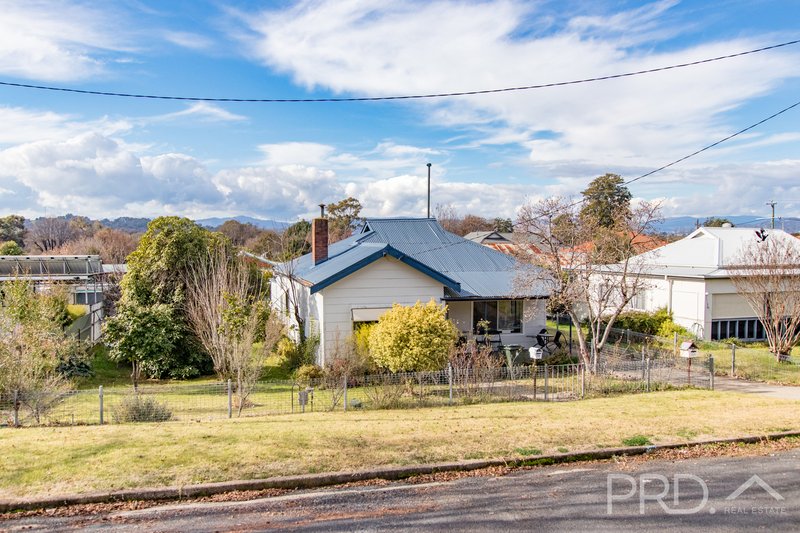 Photo - 98 Russell Street, Tumut NSW 2720 - Image 15