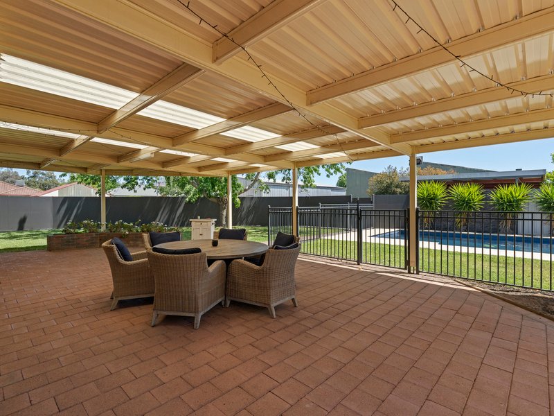 Photo - 98 Samaria Road, Benalla VIC 3672 - Image 10