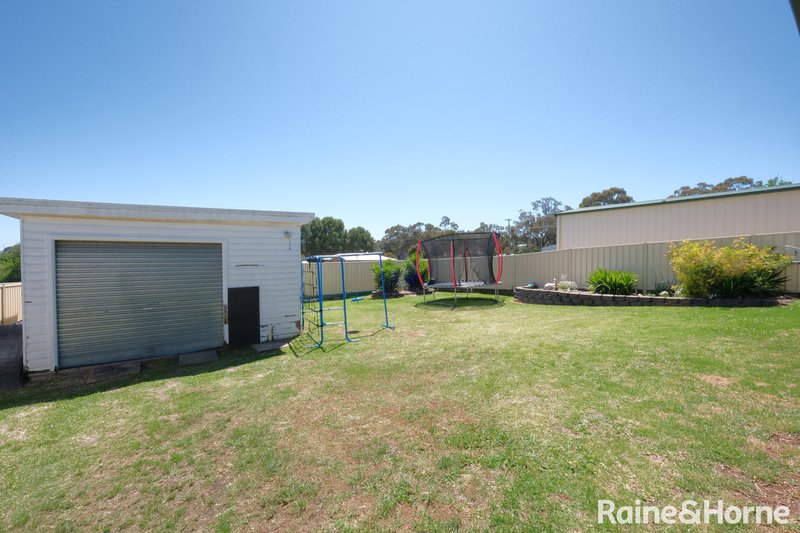 Photo - 98 Short Street, Inverell NSW 2360 - Image 13