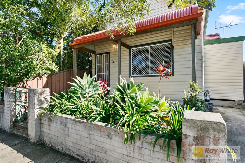 Photo - 98 Silver Street, St Peters NSW 2044 - Image 1