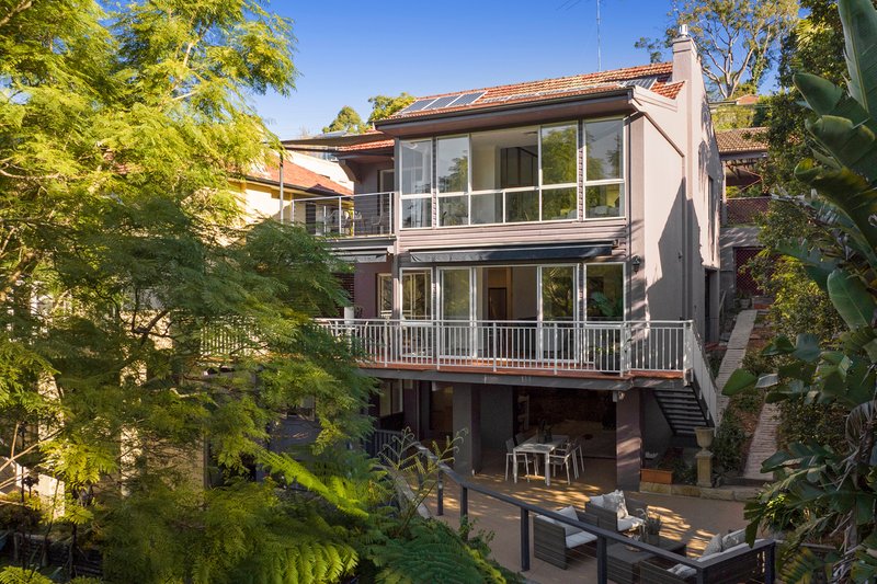 Photo - 98 Sugarloaf Crescent, Castlecrag NSW 2068 - Image 2