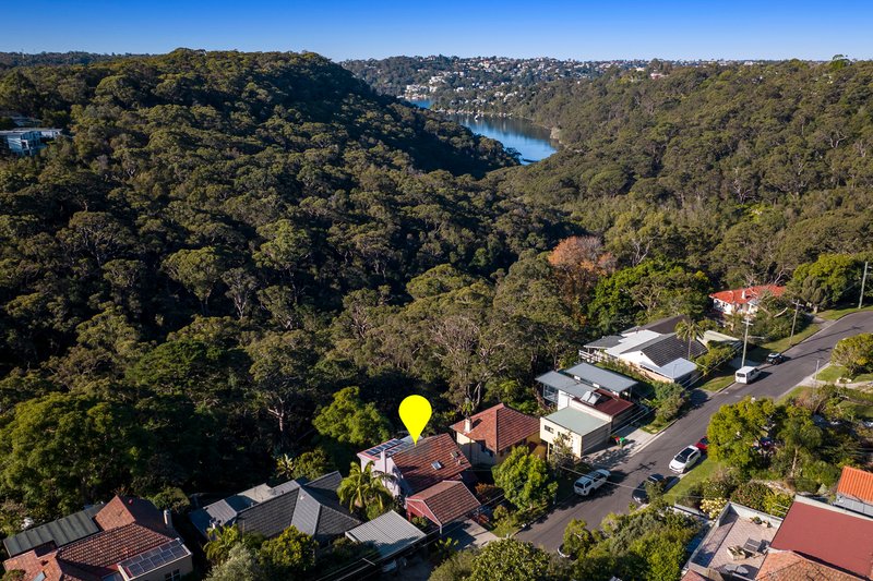 Photo - 98 Sugarloaf Crescent, Castlecrag NSW 2068 - Image 13