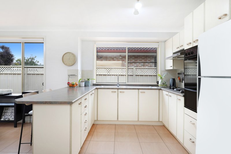 Photo - 98 Sunnybank Crescent, Horsley NSW 2530 - Image 6