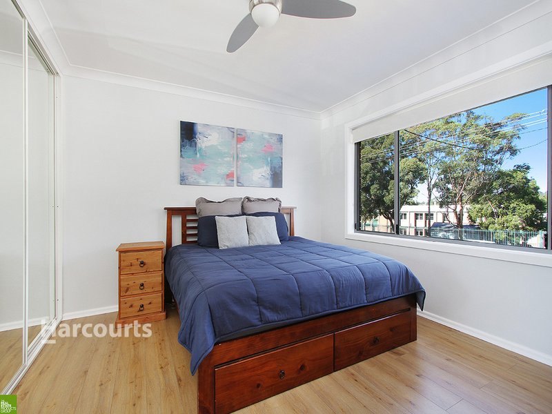 Photo - 98 Thirroul Road, Kanahooka NSW 2530 - Image 3