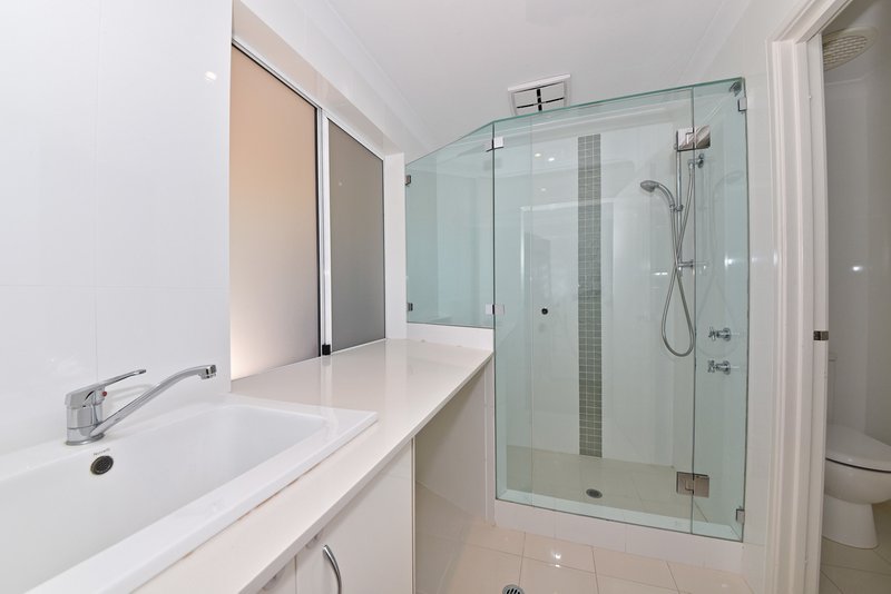 Photo - 9/8 Toulon Circle, Mindarie WA 6030 - Image 13