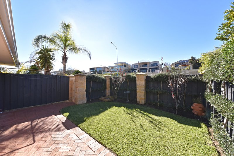 Photo - 9/8 Toulon Circle, Mindarie WA 6030 - Image 14