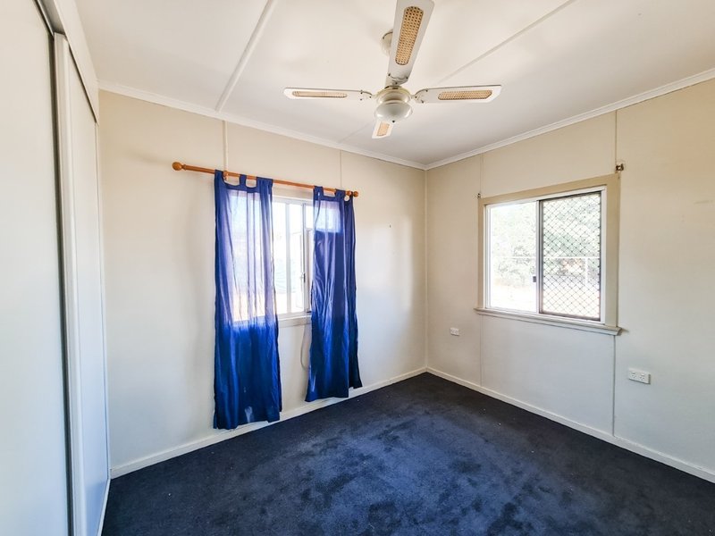 Photo - 98 Trainor Street, Mount Isa QLD 4825 - Image 5