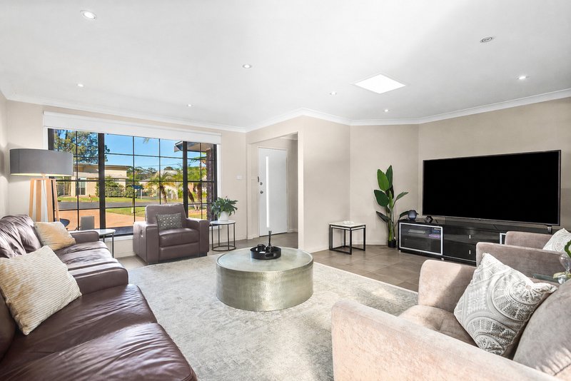 Photo - 98 Wentworth Street, Oak Flats NSW 2529 - Image 3