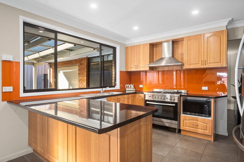 Photo - 98 Wentworth Street, Oak Flats NSW 2529 - Image 4