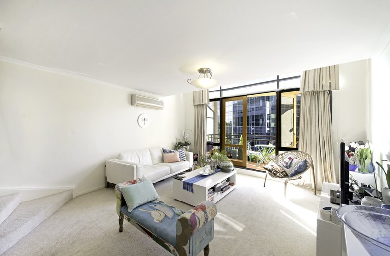 Photo - 98/66 Allara Street, City ACT 2601 - Image 2