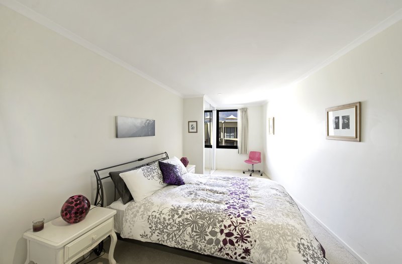 Photo - 98/66 Allara Street, City ACT 2601 - Image 13